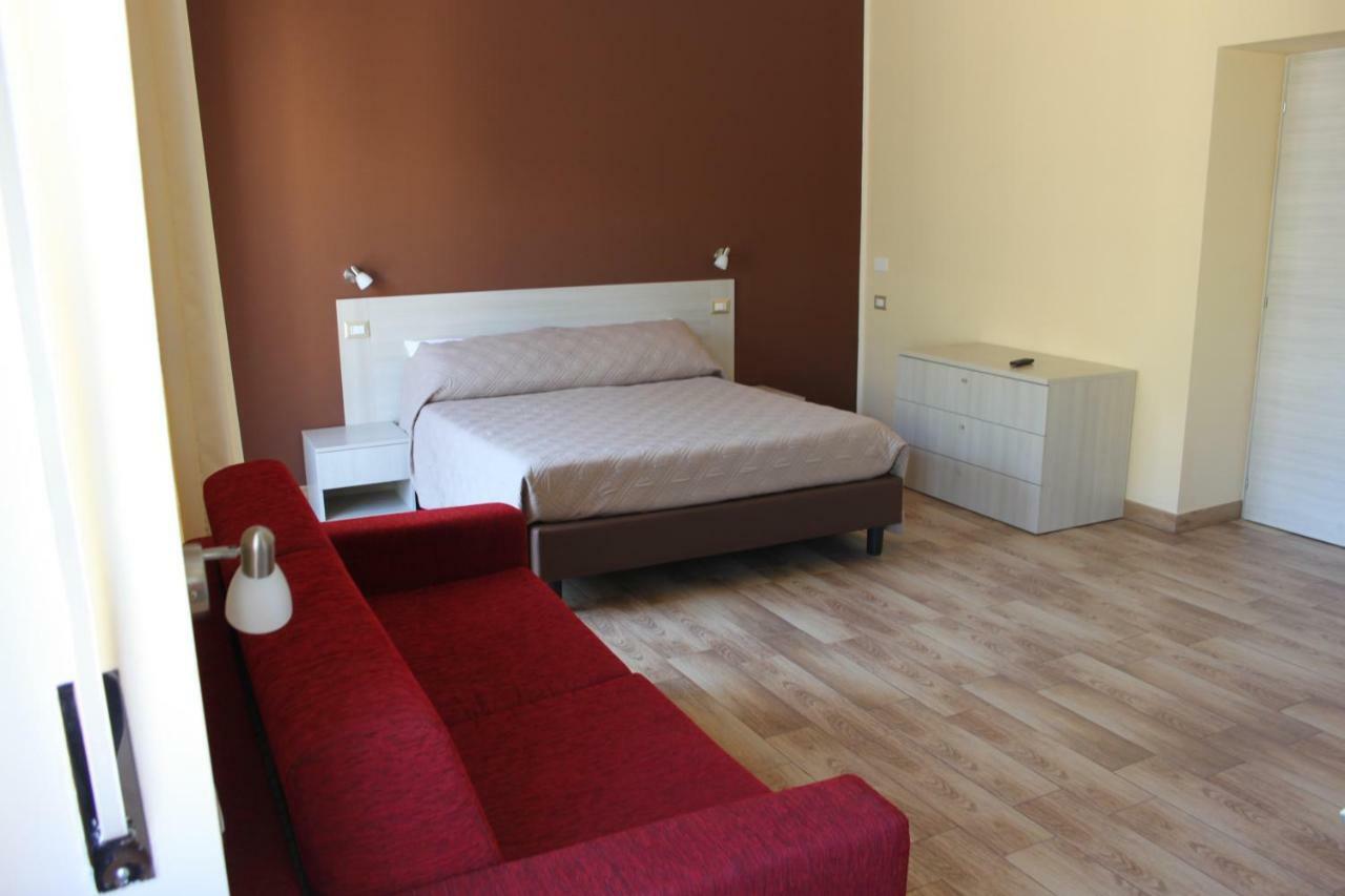 Dei Mille Bed & Breakfast Сасари Екстериор снимка